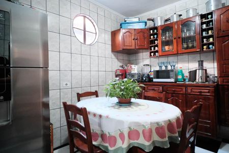 Casa à venda com 200m², 3 quartos e 3 vagasCozinha