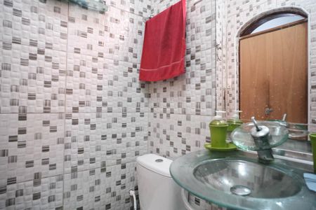 Casa à venda com 200m², 3 quartos e 3 vagasBanheiro