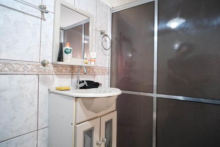 Casa à venda com 200m², 3 quartos e 3 vagasBanheiro da Suíte 2
