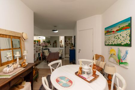 Apartamento à venda com 96m², 3 quartos e 2 vagasSala