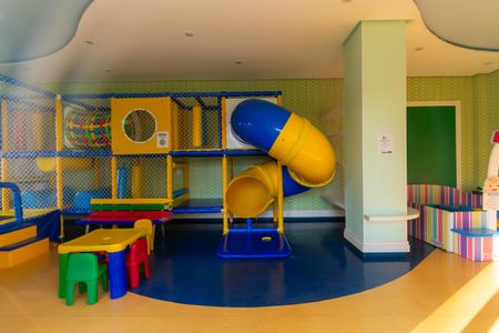 Apartamento à venda com 96m², 3 quartos e 2 vagasÁrea comum - Playground