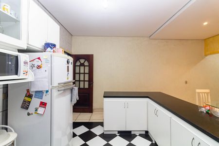 Casa para alugar com 140m², 4 quartos e 5 vagas Casa para alugar com 140m², 4 quartos e 5 vagasCozinha