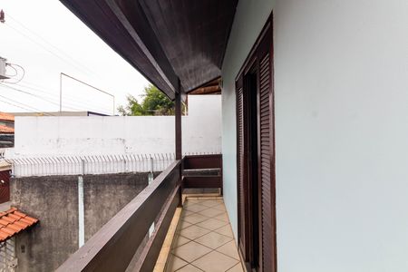 Casa para alugar com 140m², 4 quartos e 5 vagas Casa para alugar com 140m², 4 quartos e 5 vagasSacada