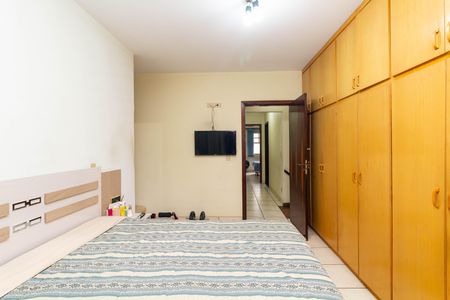 Casa para alugar com 140m², 4 quartos e 5 vagas Casa para alugar com 140m², 4 quartos e 5 vagasQuarto 4