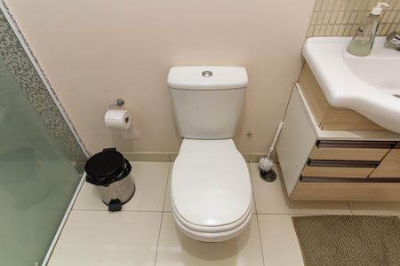 Casa para alugar com 140m², 4 quartos e 5 vagas Casa para alugar com 140m², 4 quartos e 5 vagasBanheiro 2