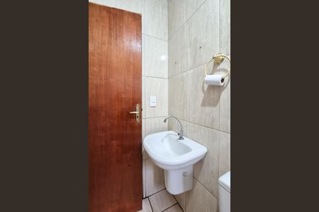 Casa para alugar com 80m², 1 quarto e sem vaga Casa para alugar com 80m², 1 quarto e sem vagaBanheiro Social