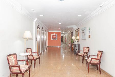 Apartamento à venda com 110m², 2 quartos e 1 vagaHall de entrada