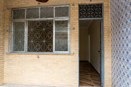 Casa à venda com 117m², 2 quartos e 1 vaga