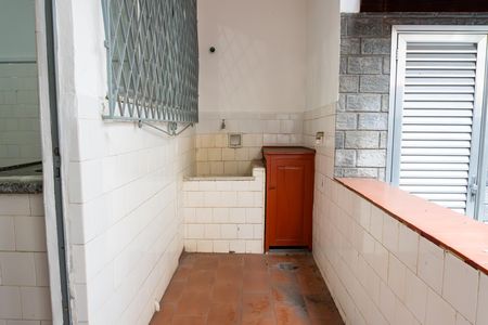 Casa à venda com 117m², 2 quartos e 1 vaga