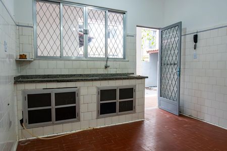 Casa à venda com 117m², 2 quartos e 1 vaga