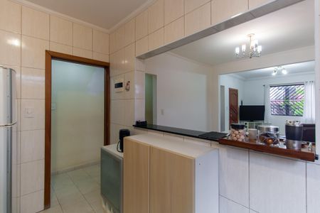 Casa à venda com 300m², 6 quartos e 3 vagasCasa 2 - Cozinha