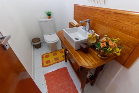 Casa à venda com 300m², 6 quartos e 3 vagasLavabo