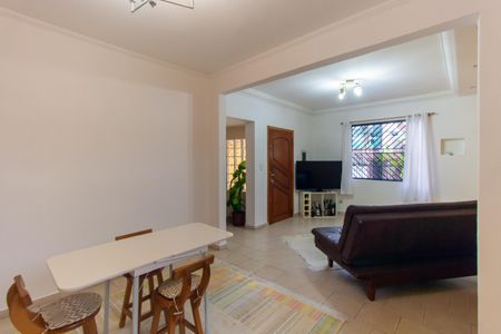 Casa à venda com 300m², 6 quartos e 3 vagasCasa 2 - Sala