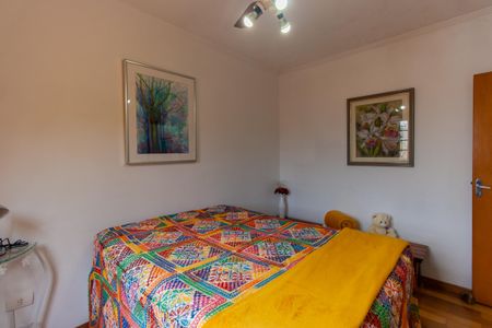 Casa à venda com 300m², 6 quartos e 3 vagasQuarto 2