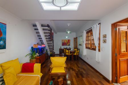 Casa à venda com 300m², 6 quartos e 3 vagasSala