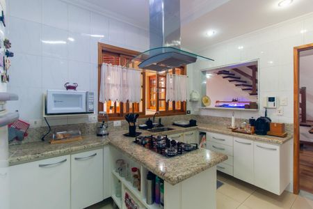Casa à venda com 300m², 6 quartos e 3 vagasCozinha