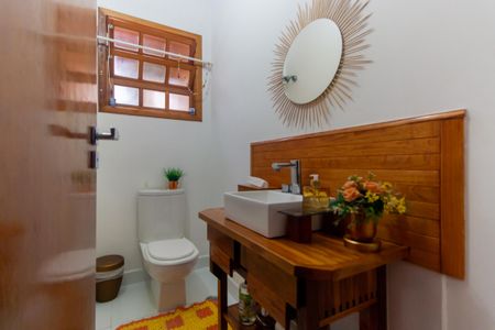 Casa à venda com 300m², 6 quartos e 3 vagasLavabo