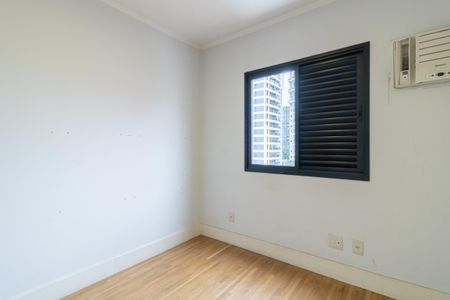 Apartamento à venda com 104m², 3 quartos e 2 vagas Apartamento à venda com 104m², 3 quartos e 2 vagasQuarto 1