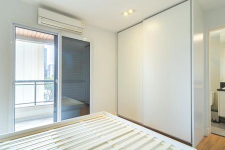 Apartamento à venda com 104m², 3 quartos e 2 vagas Apartamento à venda com 104m², 3 quartos e 2 vagasSuíte