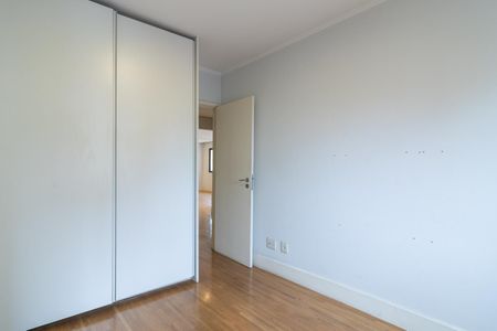 Apartamento à venda com 104m², 3 quartos e 2 vagas Apartamento à venda com 104m², 3 quartos e 2 vagasQuarto 1