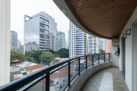 Apartamento à venda com 104m², 3 quartos e 2 vagas Apartamento à venda com 104m², 3 quartos e 2 vagasVaranda