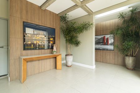 Apartamento à venda com 104m², 3 quartos e 2 vagas Apartamento à venda com 104m², 3 quartos e 2 vagasLobby