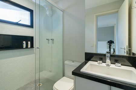 Apartamento à venda com 104m², 3 quartos e 2 vagas Apartamento à venda com 104m², 3 quartos e 2 vagasBanheiro da Suíte