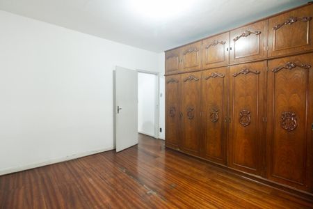 Casa à venda com 125m², 3 quartos e 2 vagasSuíte