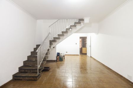 Casa à venda com 125m², 3 quartos e 2 vagasSala