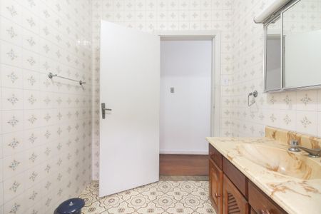 Casa à venda com 125m², 3 quartos e 2 vagasBanheiro Social