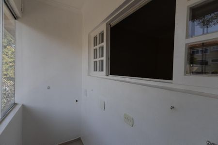 Apartamento à venda com 92m², 3 quartos e 1 vagaÁrea de Serviço