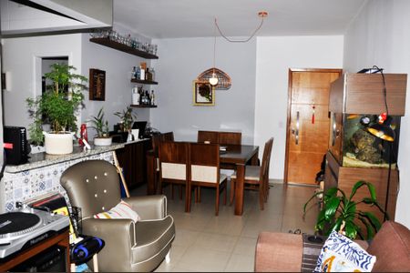 Apartamento para alugar com 84m², 3 quartos e 2 vagas Apartamento para alugar com 84m², 3 quartos e 2 vagasSala