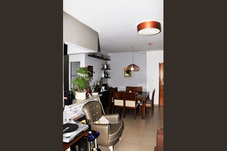 Apartamento para alugar com 84m², 3 quartos e 2 vagas Apartamento para alugar com 84m², 3 quartos e 2 vagasSala