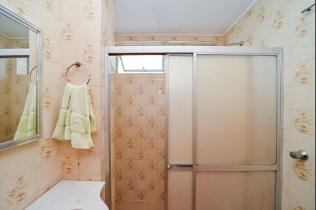 Banheiro de apartamento para alugar com 1 quarto, 44m² em Rio Branco, Porto Alegre