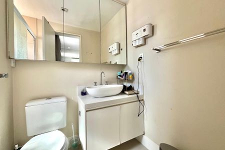 Apartamento à venda com 100m², 3 quartos e 2 vagasBanheiro da Suíte