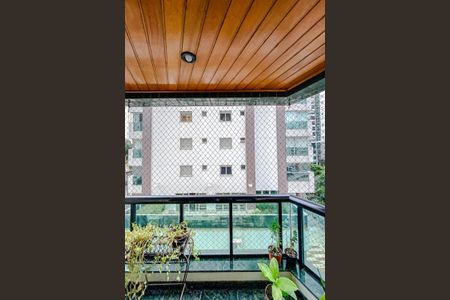 Apartamento para alugar com 223m², 3 quartos e 3 vagasVaranda da Suíte 1