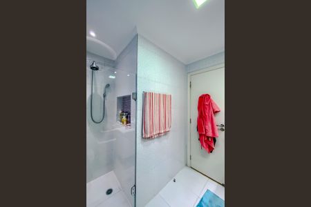 Apartamento para alugar com 223m², 3 quartos e 3 vagasBanheiro da Suíte 1