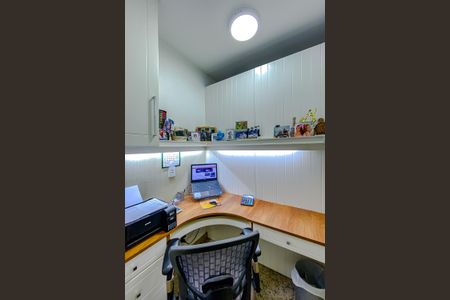 Apartamento para alugar com 223m², 3 quartos e 3 vagasEscritório