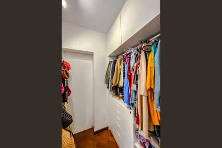 Apartamento para alugar com 223m², 3 quartos e 3 vagasQuarto 2 - Suíte