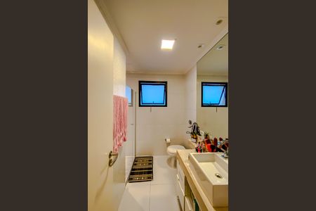 Apartamento para alugar com 223m², 3 quartos e 3 vagasBanheiro da Suíte 2