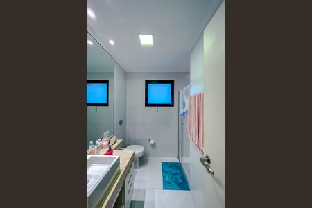 Apartamento para alugar com 223m², 3 quartos e 3 vagasBanheiro da Suíte 1