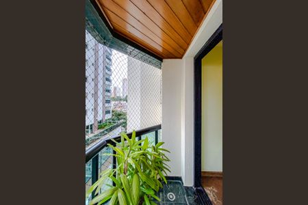 Apartamento para alugar com 223m², 3 quartos e 3 vagasVaranda da Suíte 3