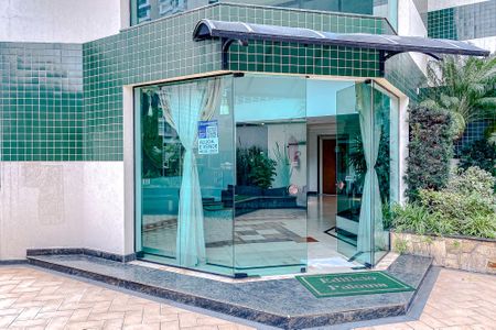 Apartamento para alugar com 223m², 3 quartos e 3 vagasÁrea comum - Plaquinha