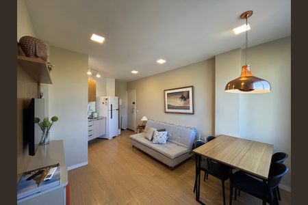 Apartamento à venda com 33m², 1 quarto e sem vagaSala