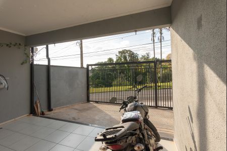 Casa à venda com 99m², 3 quartos e 2 vagasGaragem