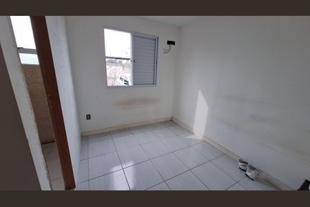 Quarto 2 de apartamento para alugar com 2 quartos, 40m² em Parque Santa Rosa, Suzano