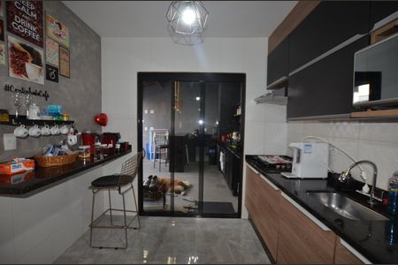Casa para alugar com 103m², 2 quartos e 1 vagaCozinha