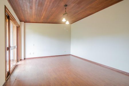 Casa de condomínio à venda com 285m², 3 quartos e 4 vagasSuite