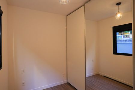 Apartamento à venda com 120m², 2 quartos e 2 vagas Apartamento à venda com 120m², 2 quartos e 2 vagasQuarto