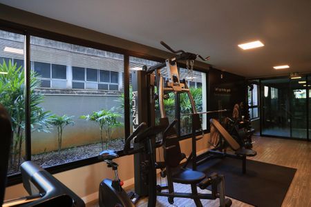Apartamento à venda com 120m², 2 quartos e 2 vagas Apartamento à venda com 120m², 2 quartos e 2 vagasÁrea comum - Academia
